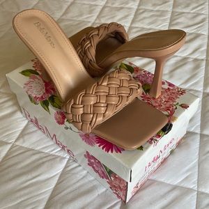 Vegan Faux Leather Woven Nude Heel Sandals - size 8.5
